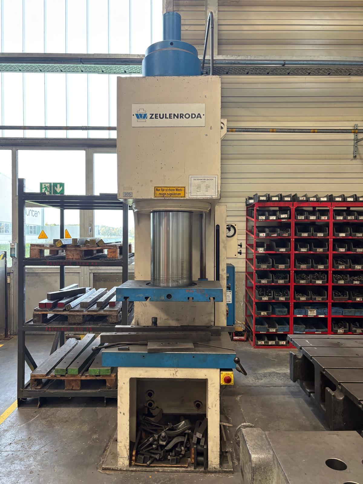 RASTER ZEULENRODA PYE 160 N Hydraulische Presse