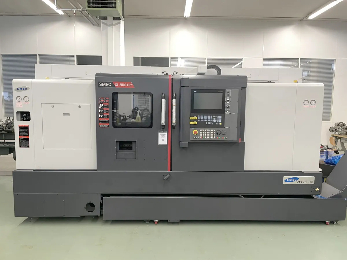 SMEC SL 2500LSY CNC Drehmaschinen
