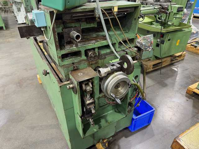 Microrex 2H – Mittellose Schleifmaschine