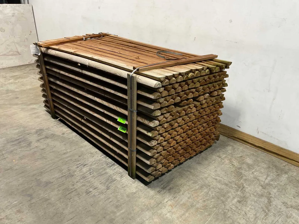 Weichholzpfosten halbkreisförmig ø80 mm x 200 cm – gekrönt KDI braun (224x)