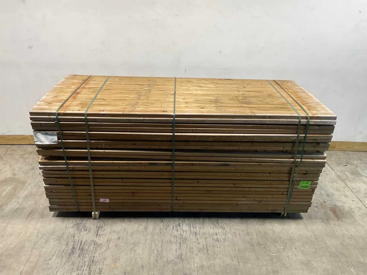 Weichholzbalken gehobelt 35x35x2350 mm – KDI brauner S4S R3 (728x)