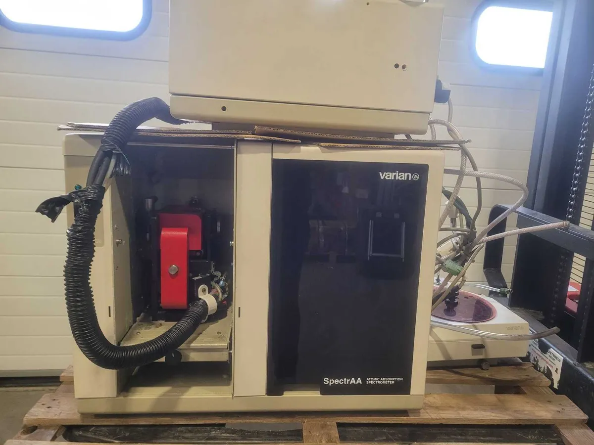 Varian – SpectrAA 220 + GTA 110 und SPS 5 – Zeeman Atomic Absorption Spectrometer