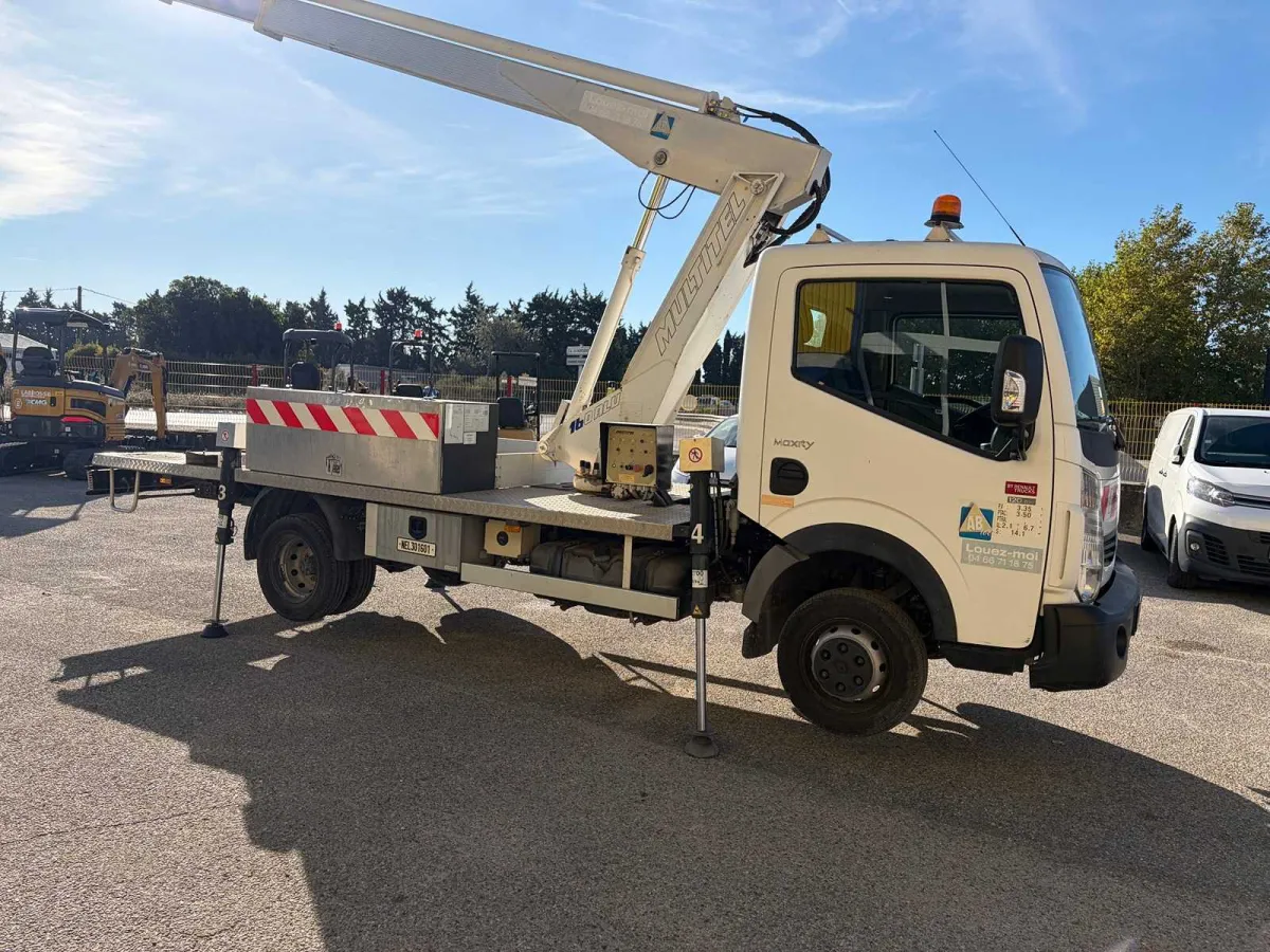 RENAULT - TRUCKS MAXITY 120 DXI - Hubwagen mit Teleskopausleger