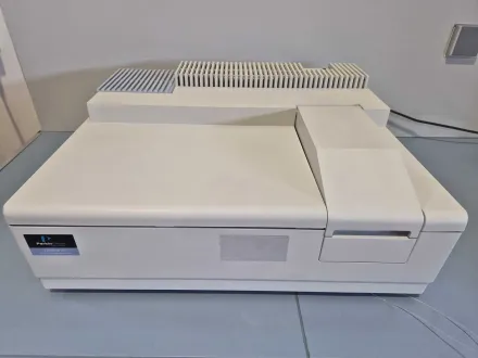 Perkin Elmer – Lambda 35 – UV-/VIS-Spektrometer – RESALE