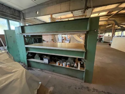 Robert Bürkle hydraulische Plattenpresse / Furnierpresse – RESALE