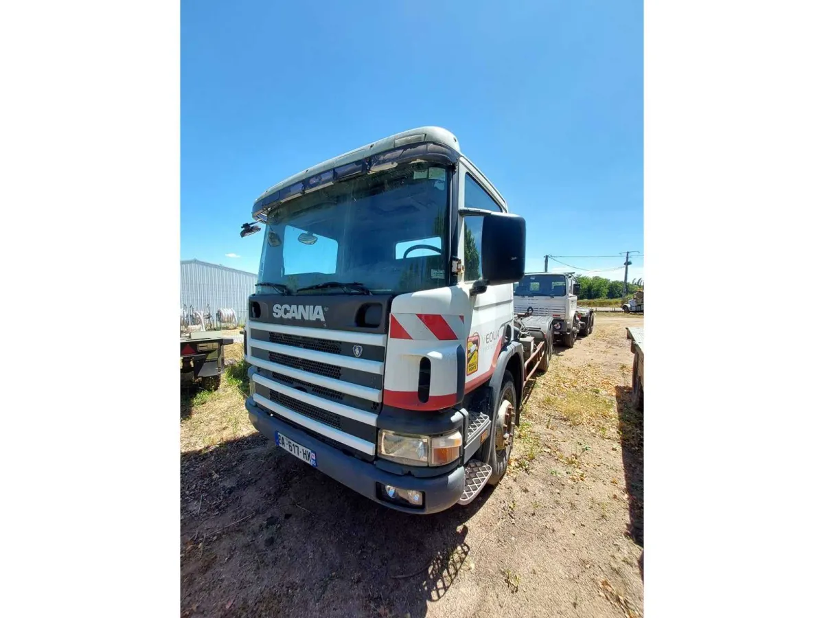 SCANIA - 1998 - P114 GB6X2NZ 340 - Lkw