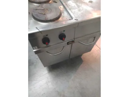 Elektroherd auf dem Kofferraum – Rosinox – RESALE
