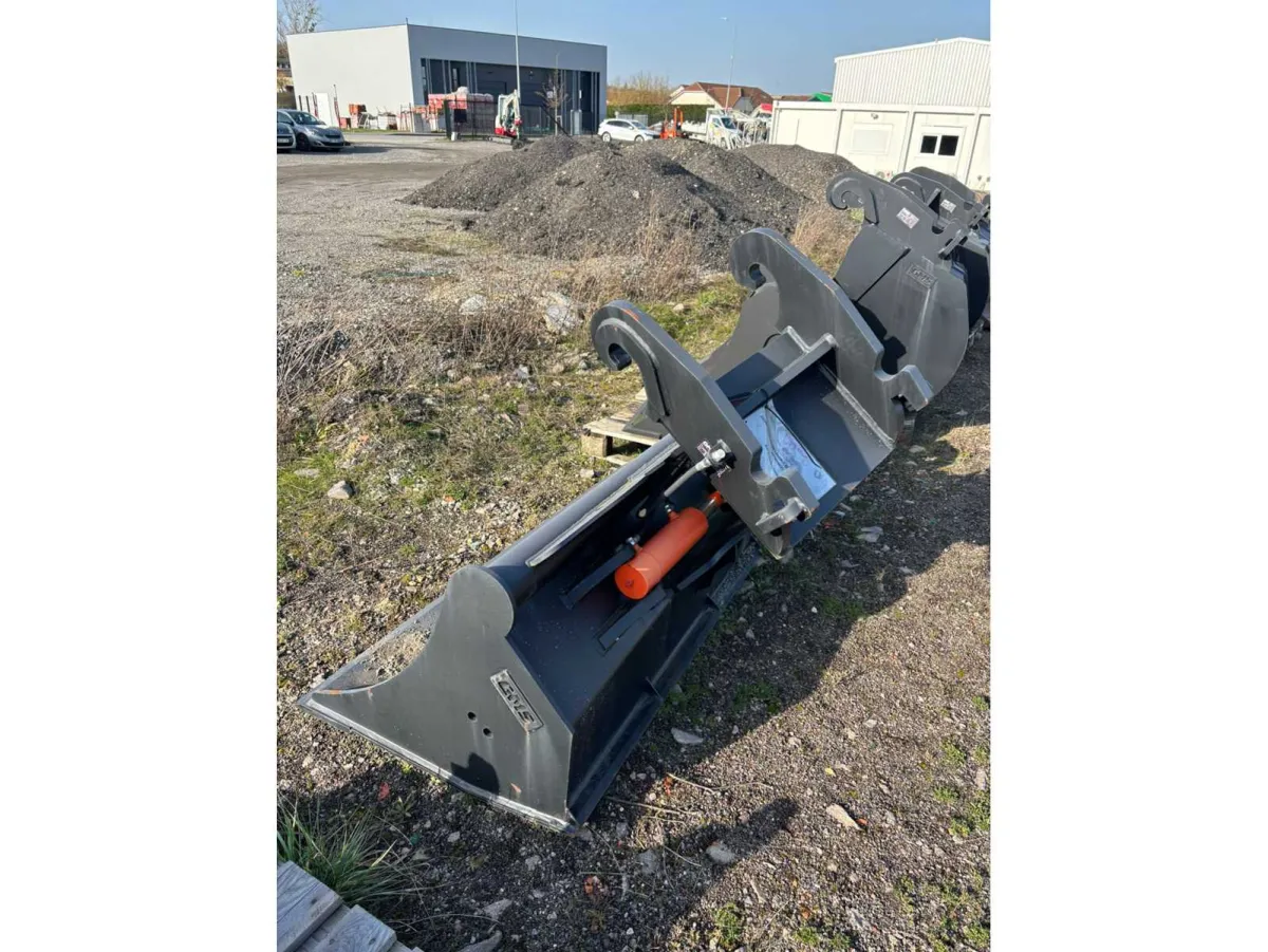 GMS - 2022 - LSD-H-KAT4-2000-CW40 - 2.000 mm Kippreinigungsschaufel - CW40-Kupplung