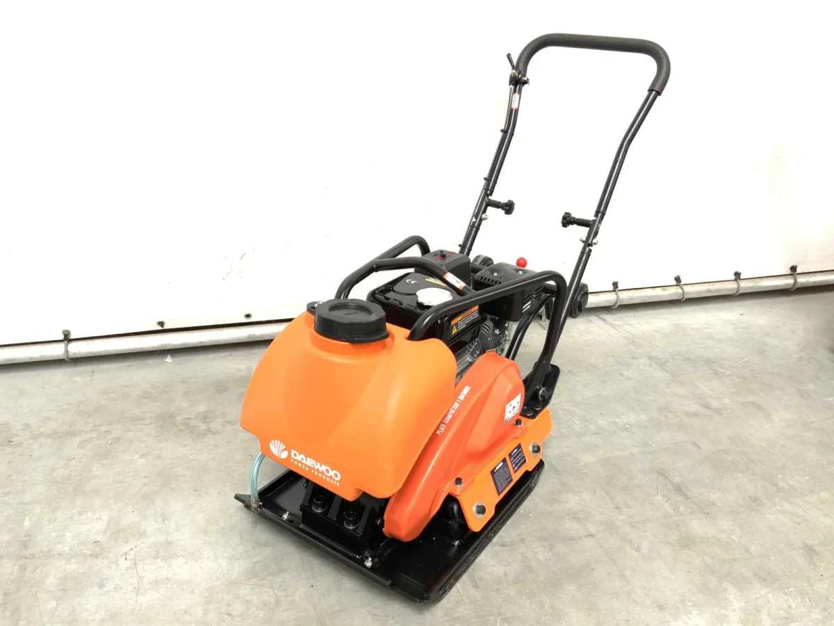 Daewoo - 2026 - DATM80 - Kompakter Plattenverdichter