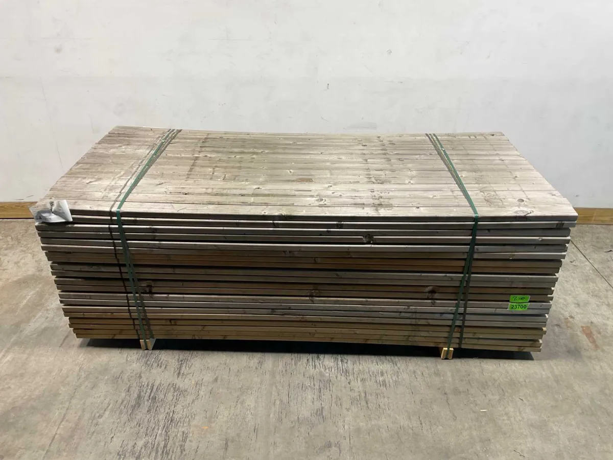 Weichholzbalken gehobelt 37x80x2420 mm – KDI brauner S4S R3 (392x)