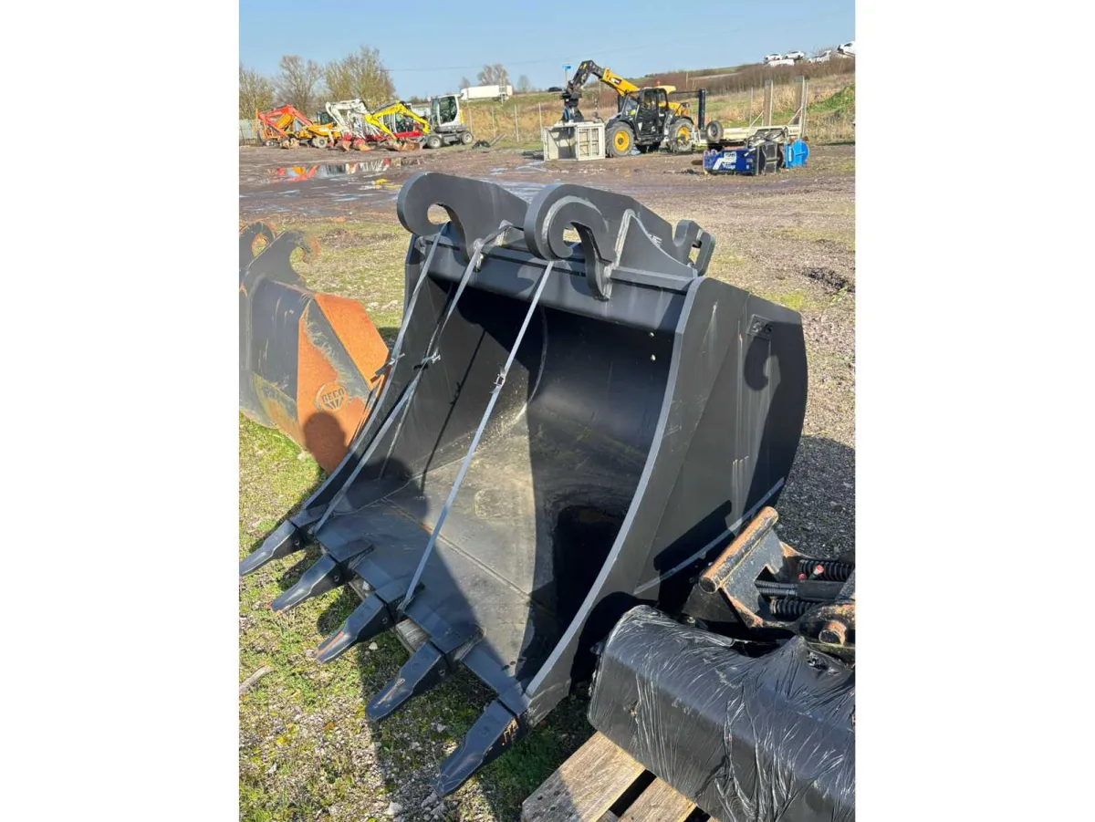 GMS - 2022 - LDKD-KAT3-1300-CW40 - 1.300 mm Erdbewegungschaufel - CW40 Kupplung