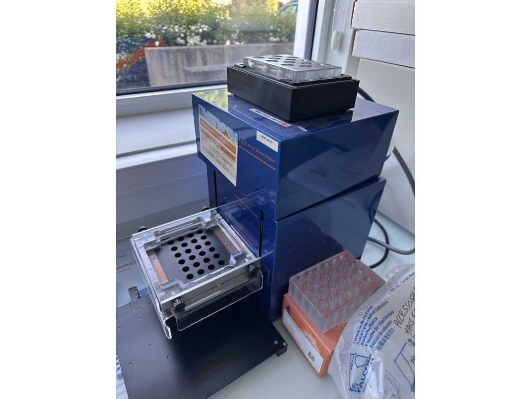 mittenyi - 2020 - MultiMACS Cell24 Separator PLUS - Gewebeseparator