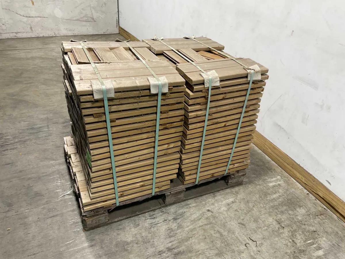 Weichholzbalken gehobelt 30x100x540 mm – KDI brauner S4S R3 (314x)
