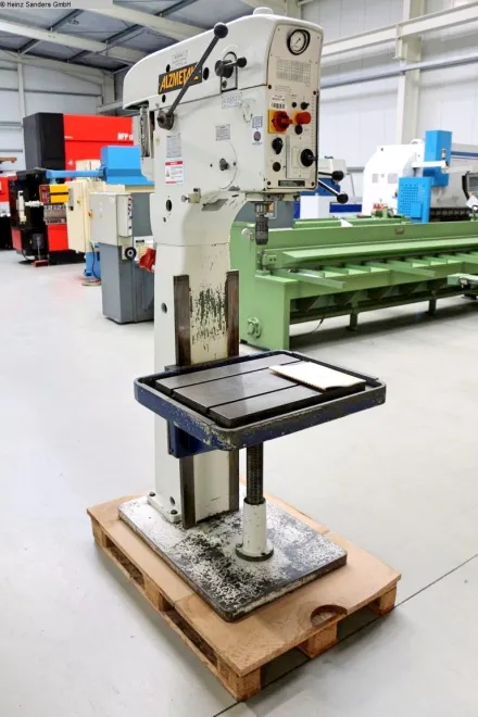 Alzmetall AB 4 HST Säulenbohrmaschine – RESALE