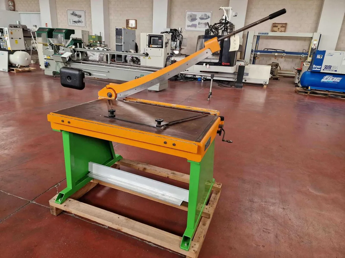 CDR GM 1015 Manuelle Guillotine
