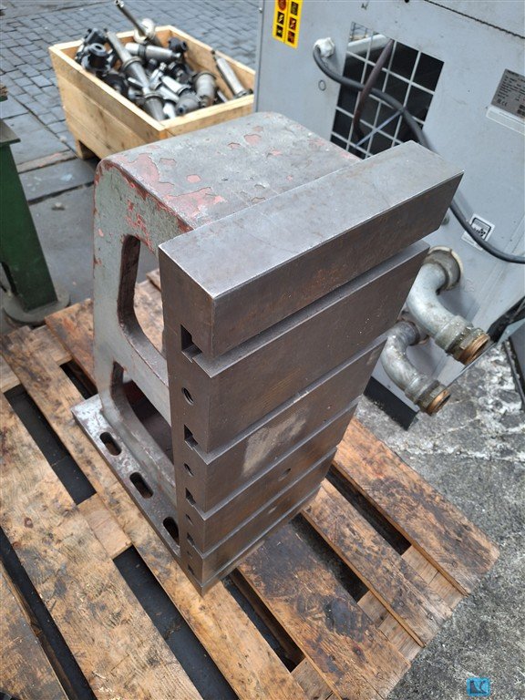 UNBEKANNT Aufspannwinkel