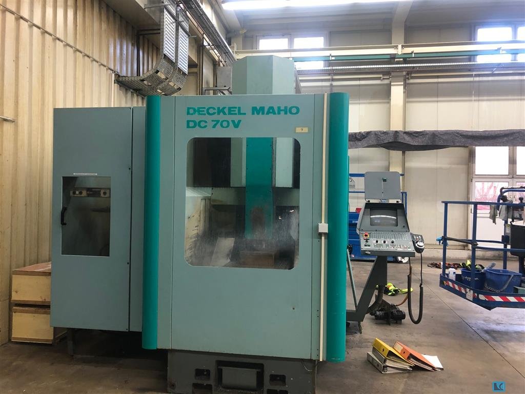 DECKEL MAHO DC 70 V Bearbeitungszentrum - Vertikal