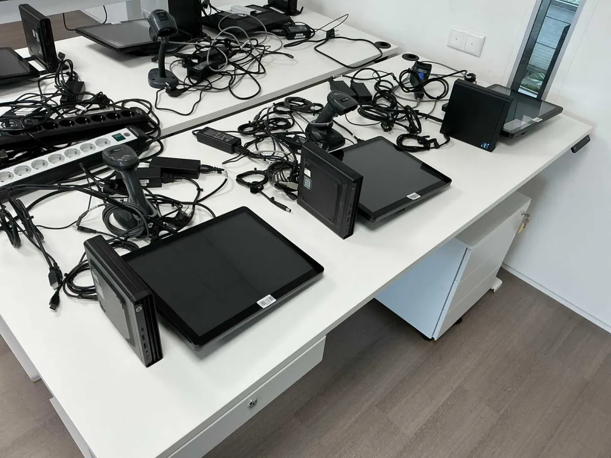HP Pro Mini 400 G9 Desktop (3x)