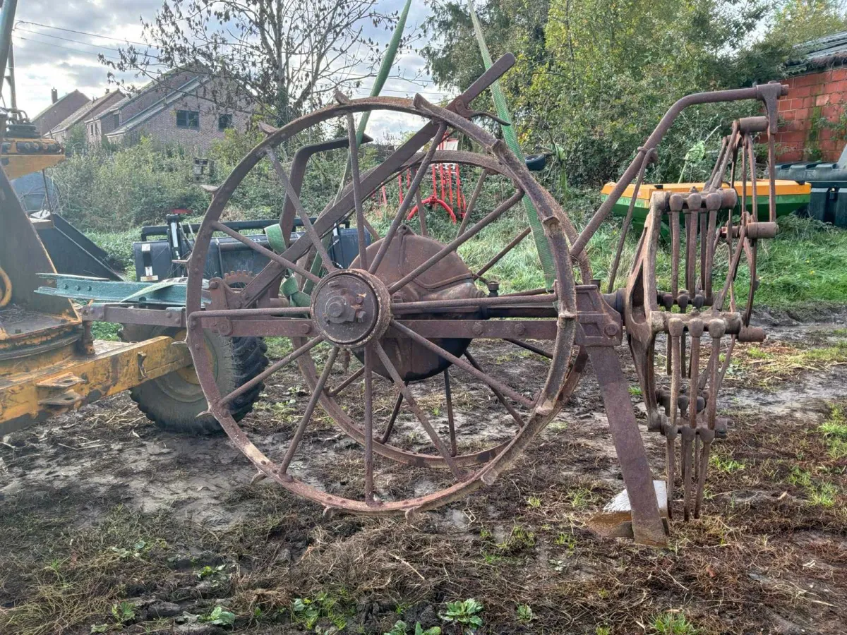 Unbekannter / Unbekannter Mechanischer Kartoffelerntegerät Kartoffelerntemaschine