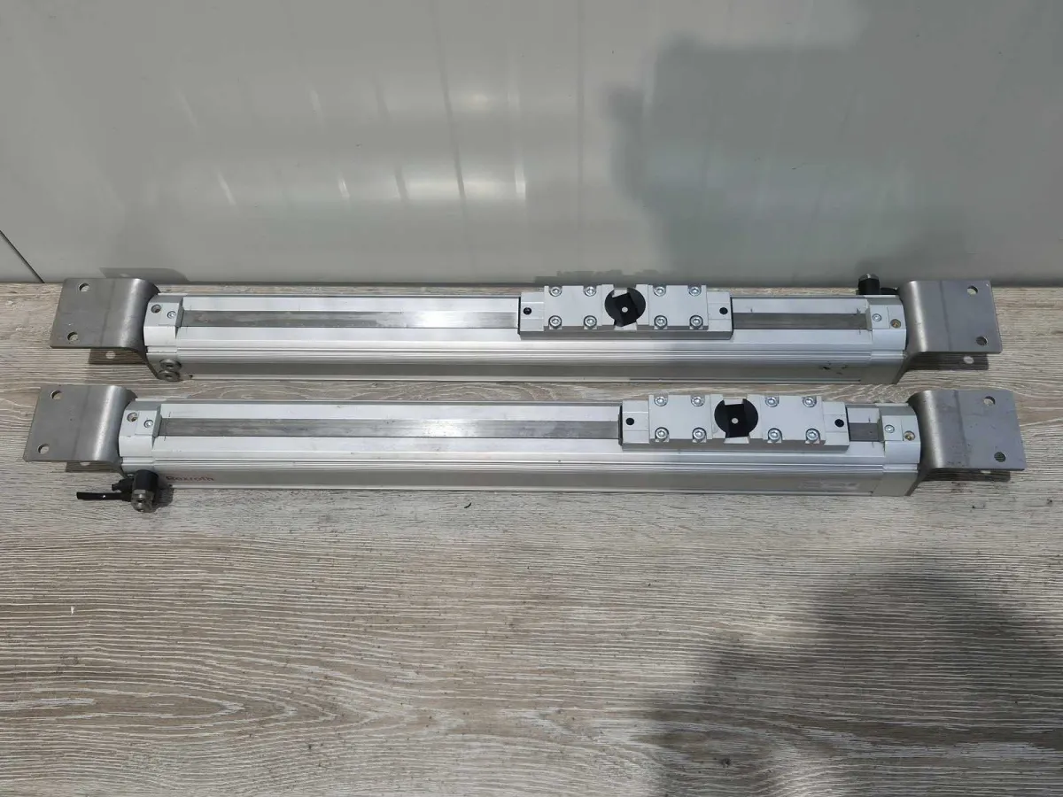 Rexroth – Pneumatischer Antrieb (2x)