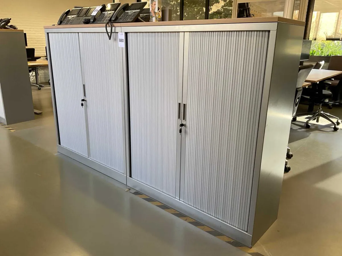 Aktenschrank (2x)