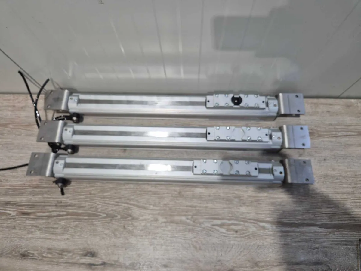 Rexroth – Pneumatischer Aktuator (3x)