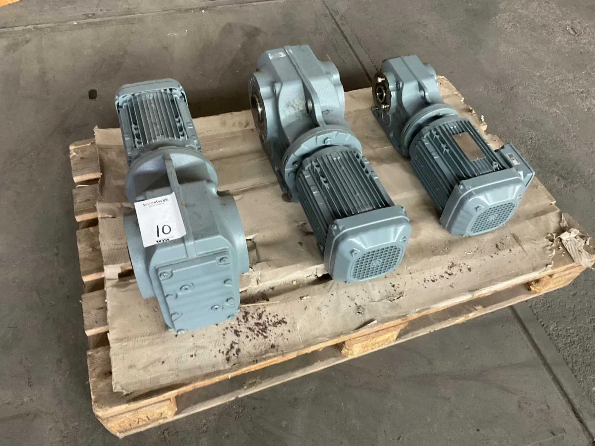 NAHT-Zahnradmotor (3x)