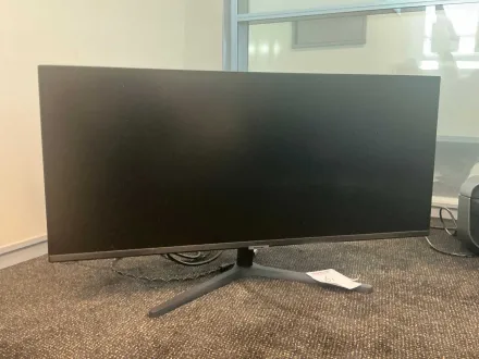 Samsung S34C500GAU 34 Monitor – RESALE