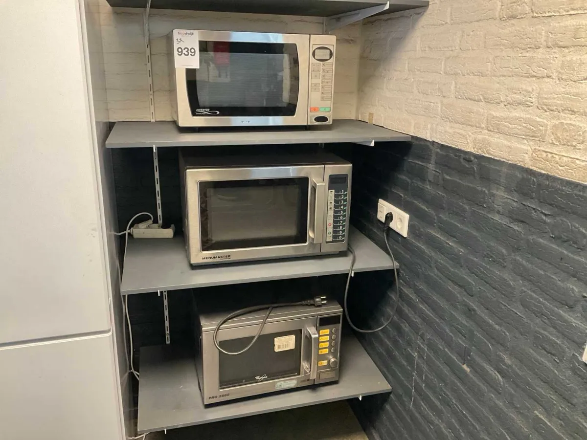 Wechselrichter, Whirlpool, Menumaster Mikrowelle (3x)