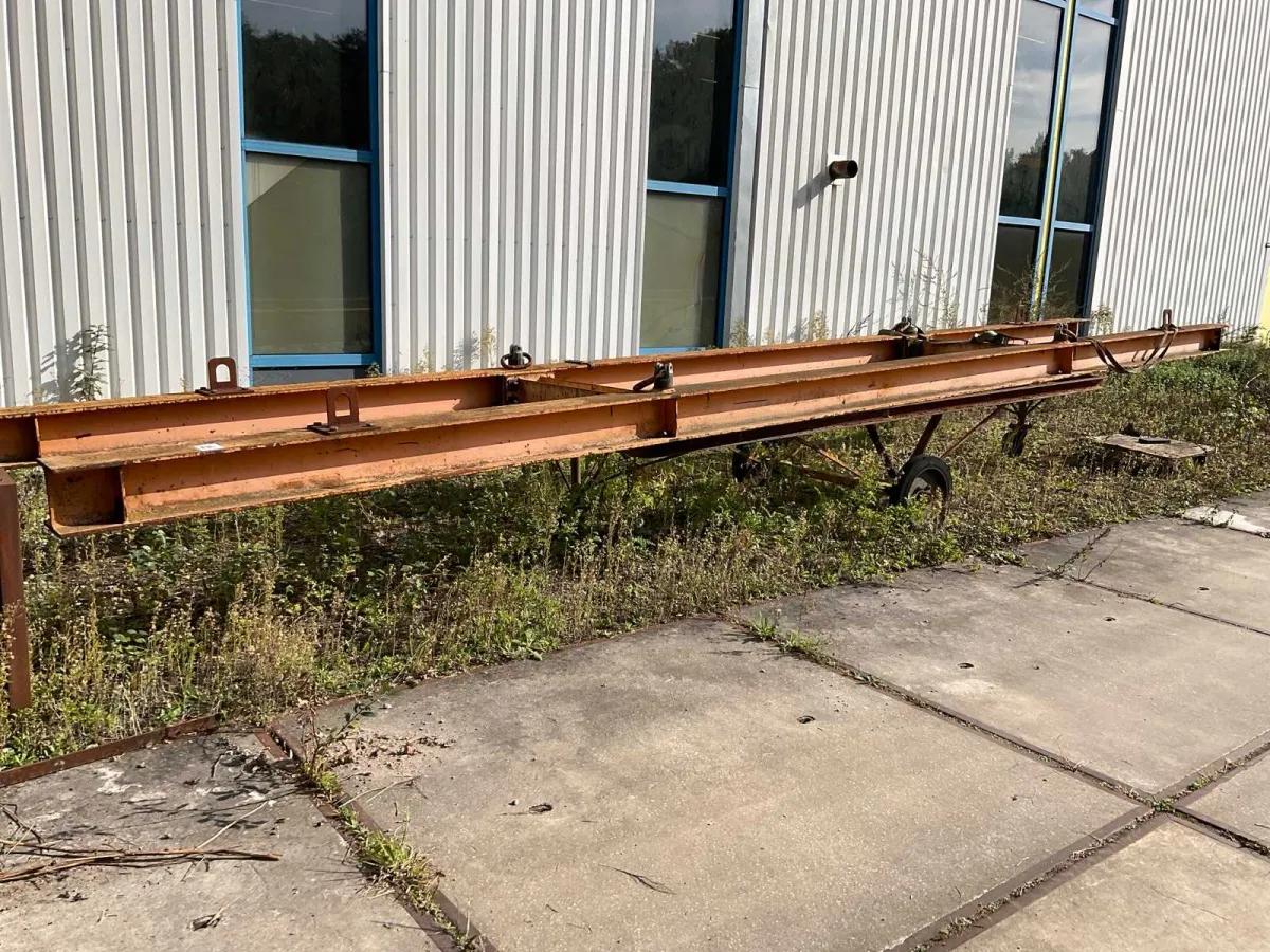 Hebegeister auf Flachwagen