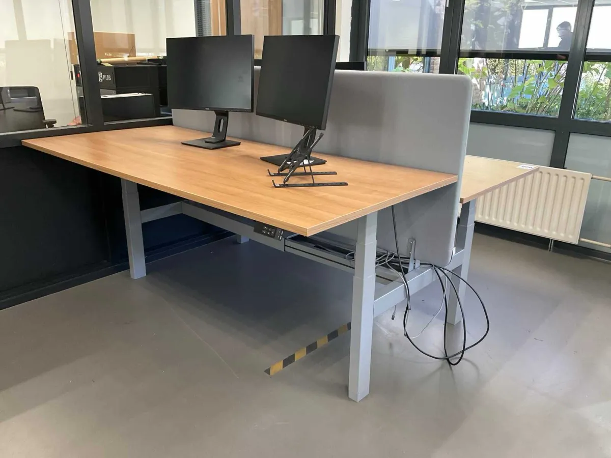 Duo-Sitz-Steh-Schreibtisch