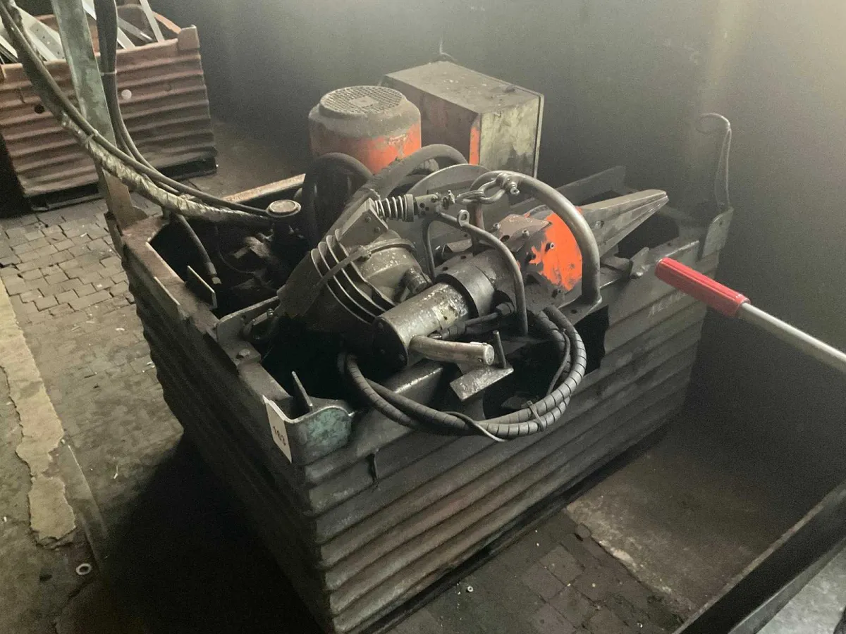 Hydraulikeinheit mit Spreizer