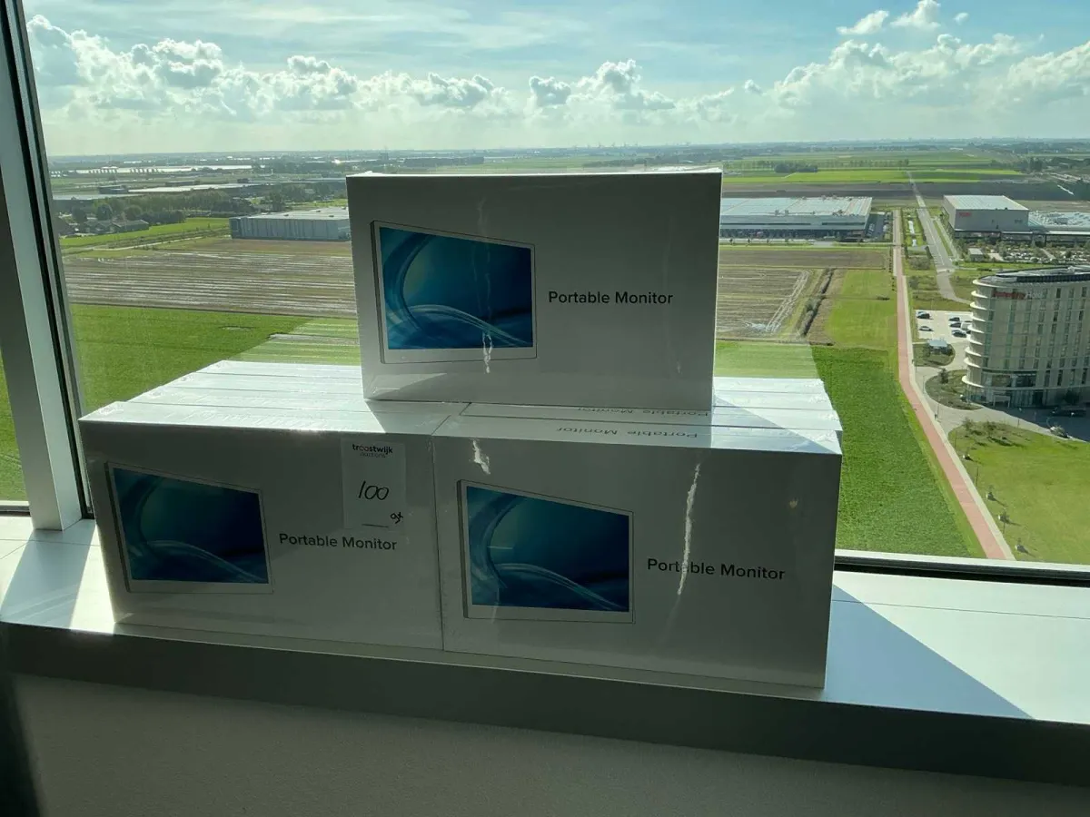 Uperfect Portable 16 Monitor (9x)