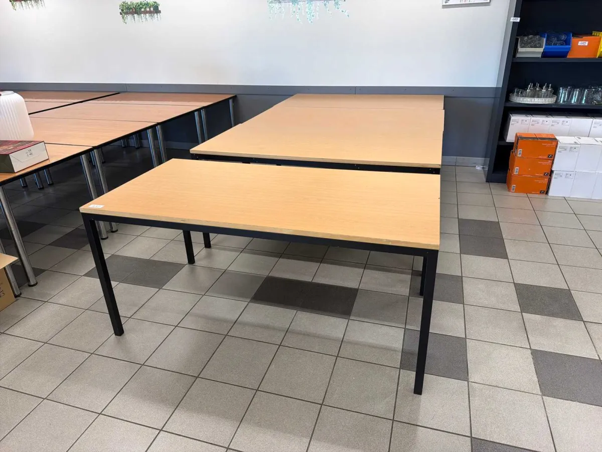 Kantinentisch (4x)
