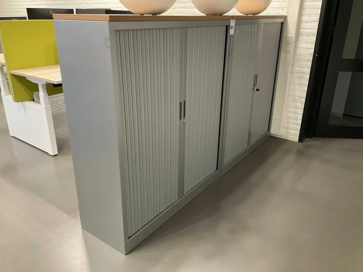 Aktenschrank (2x)