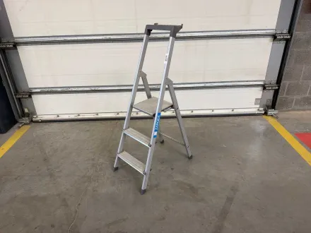 Zarges Z200 Stufenleiter – RESALE