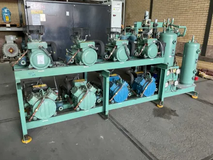 Installation von Träger- / Frascold-Kältekompressoren – RESALE