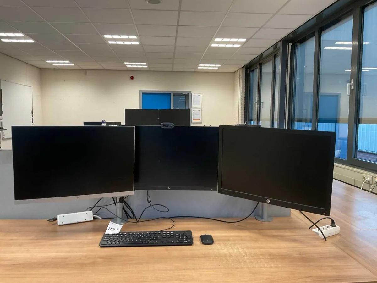 HP E243i Monitor (3x)