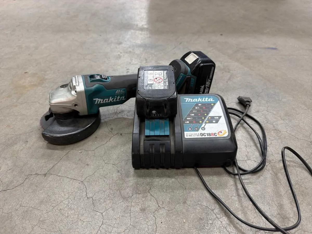 Makita DGA504 II Schleifscheibe