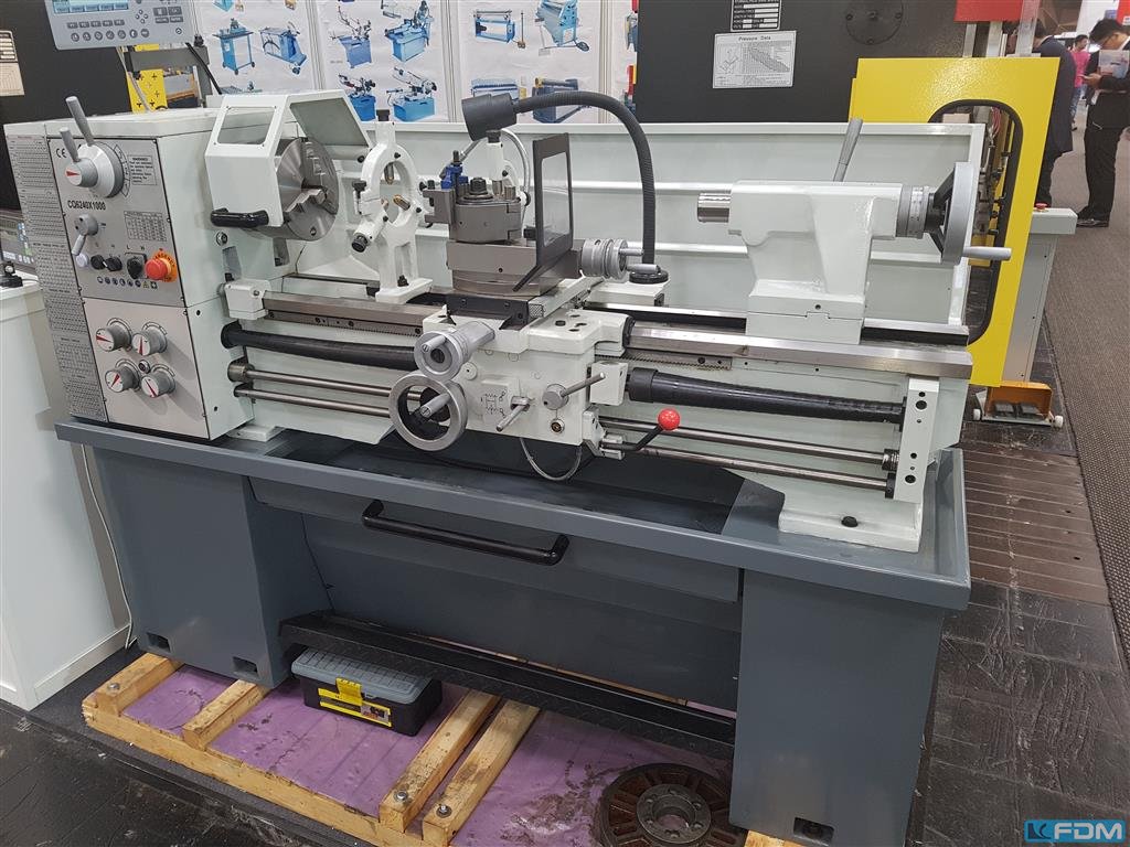 SALTEC SL6240x1000 Leit- und Zugspindeldrehmaschine