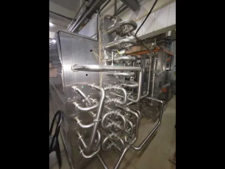 1X8 - MI120 - 8916 - 8000 - 31 Used HRS pasteurizer cold-fill 8000 LPH - Year 202 – RESALE