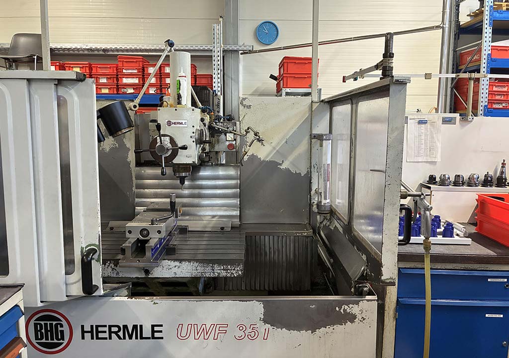 Berthold Hermle UWF 851 Universal CNC Produktions- und Werkzeugfräsmaschin