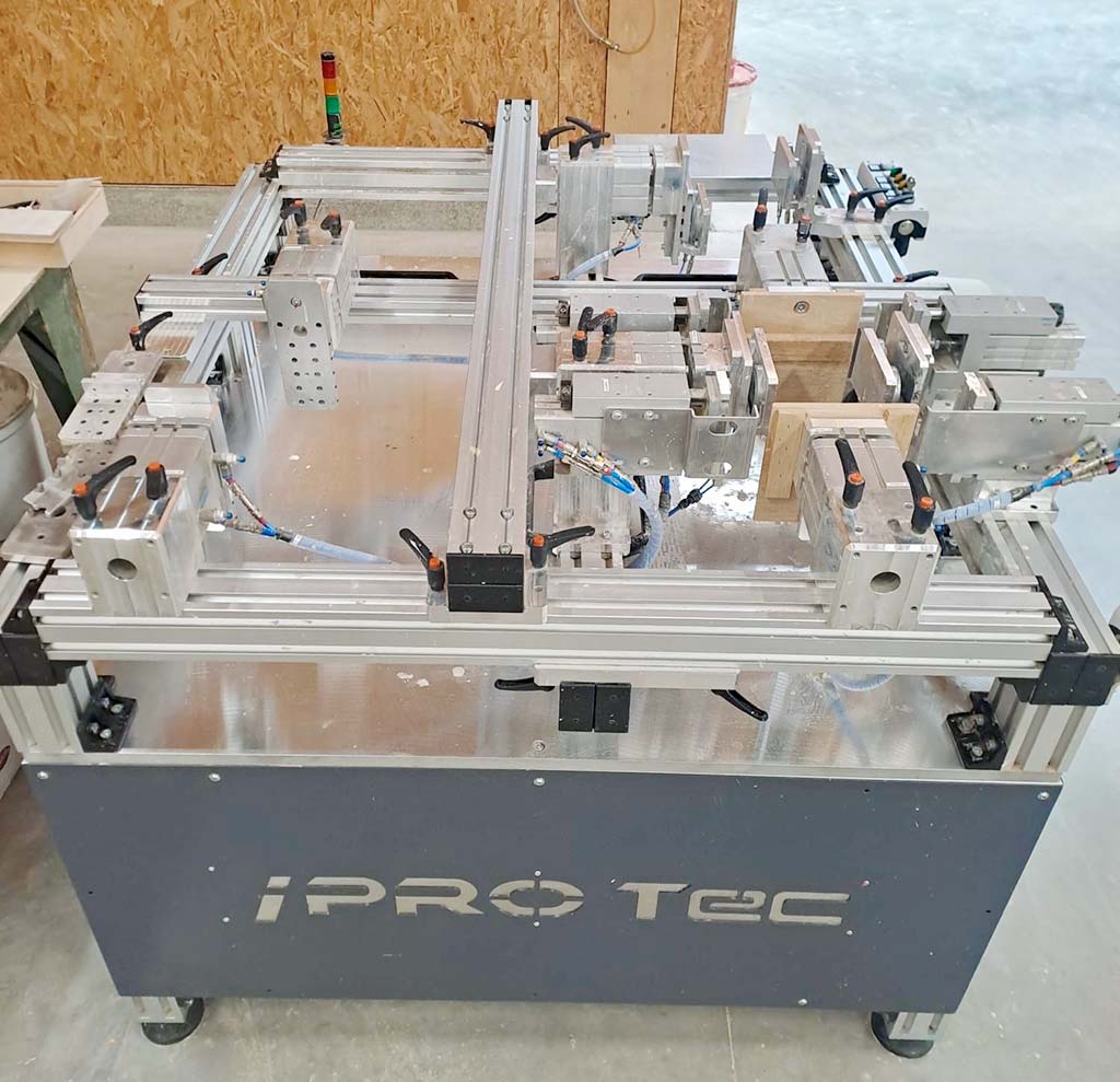 PRO TEC 20006 Teilautomatische Beleim- und Verpressanlage