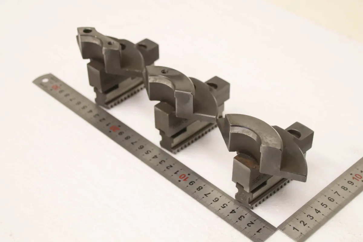 Forkardt Breite 20 mm schrägverzahnt Wechselbacken