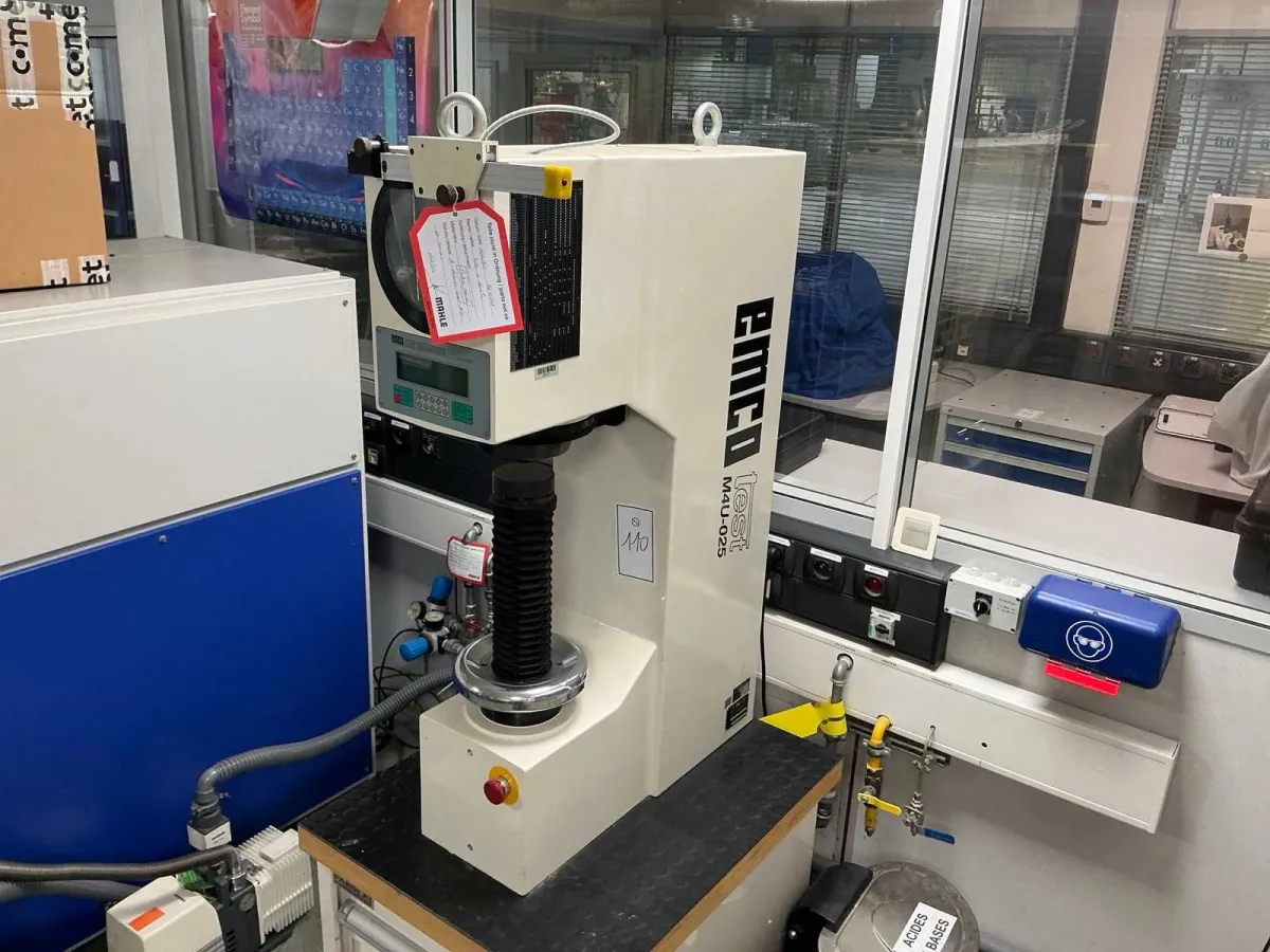 Emco M4u-025 Härtetester