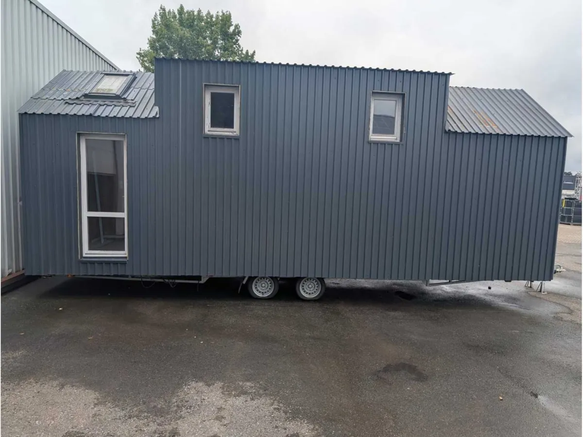 Tiny house