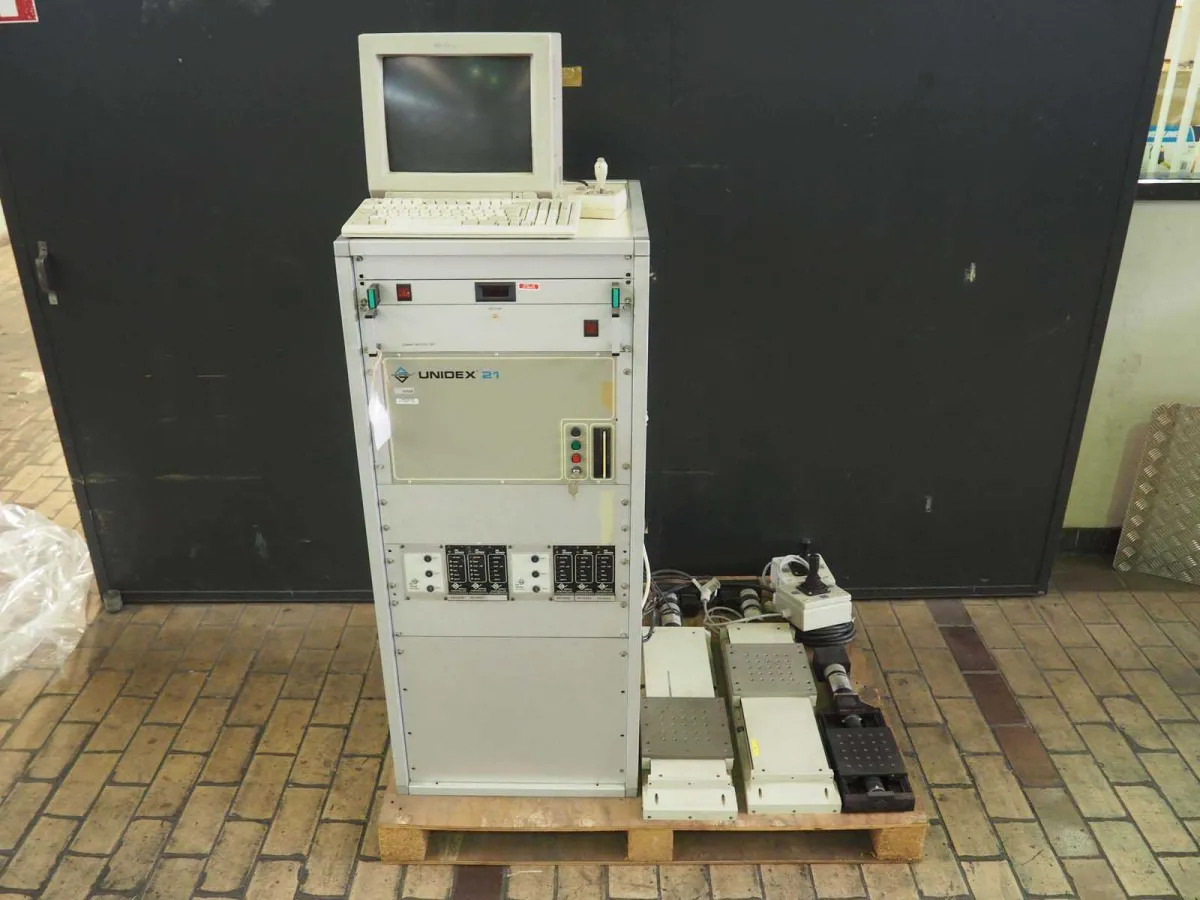 Aerotech - Unidex 21 - Controller + 3 lineare Führungen