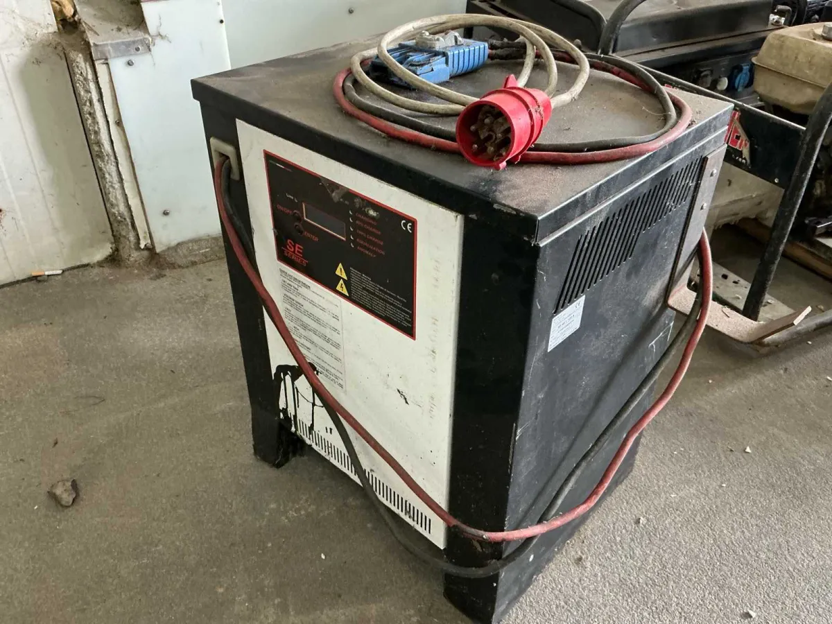 Zubehör für Gabelstapler der SE-Serie 48V100A 2018