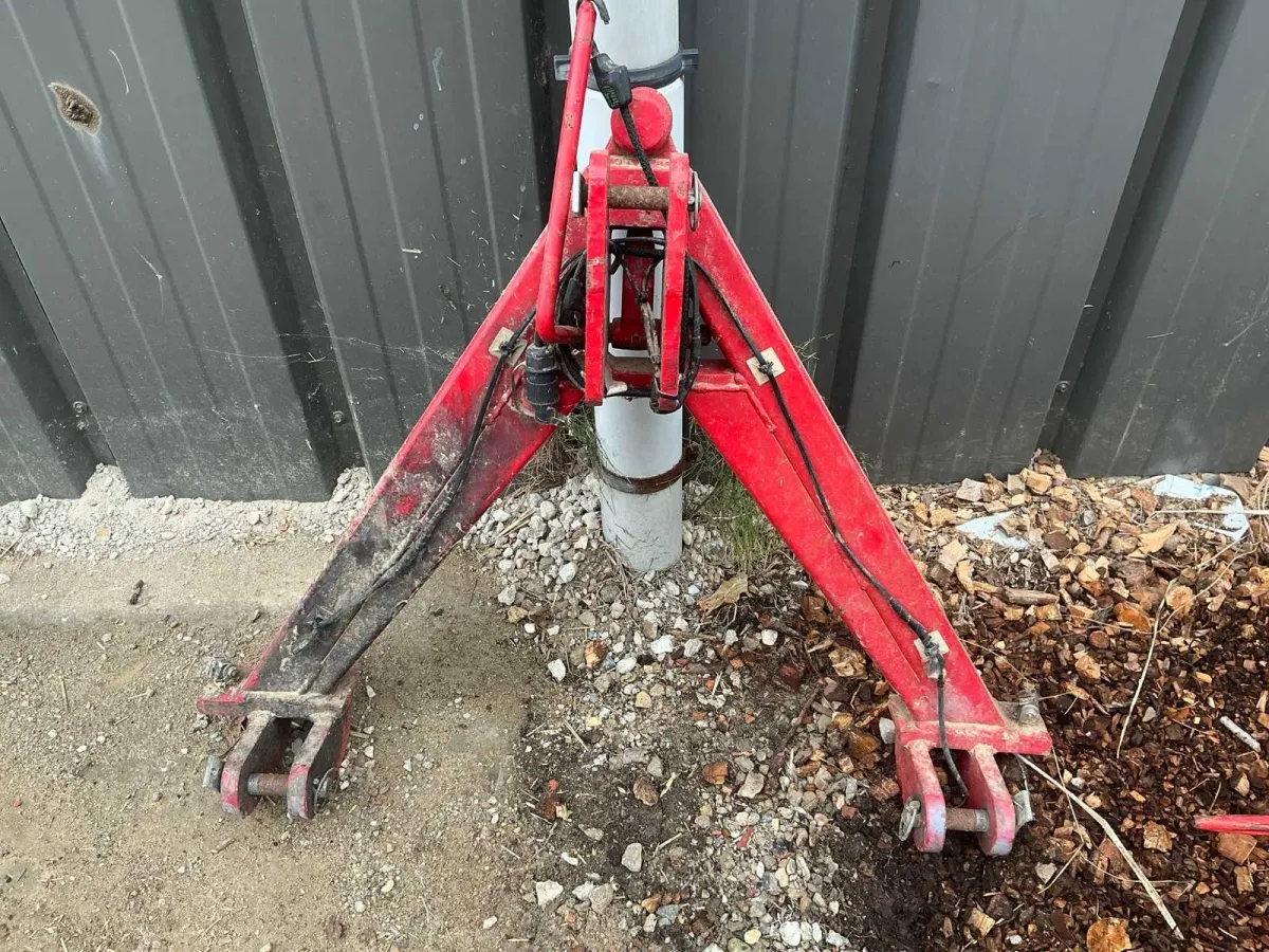 Front linkage