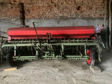 Nodet Mechanischer Getreidesäer – Mechanischer Getreidesä ca. 3 m – Plotter – Zink-Heckegge – RESALE